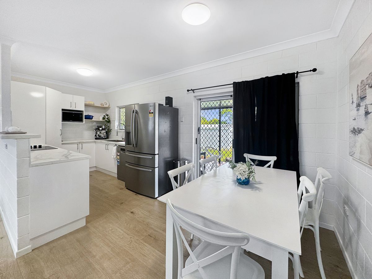31 Danzer Drive, Atherton