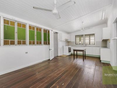 4 Fifth Avenue, South Townsville