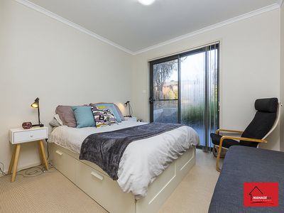 2 / 2 Adair Street, Scullin