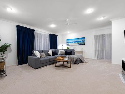 17 Mossvale Drive, Wakerley