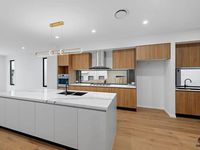 27 Victoria Street, Indooroopilly