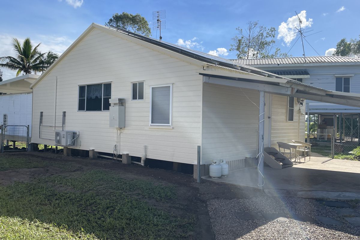 3 Bedoom - Renovated Townhouse