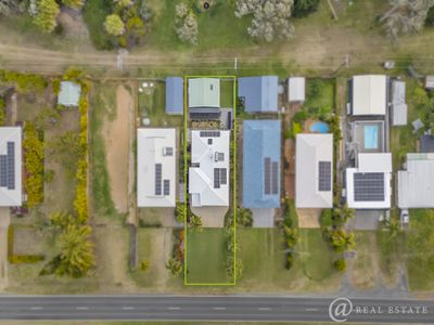 892 Scenic Highway, Kinka Beach