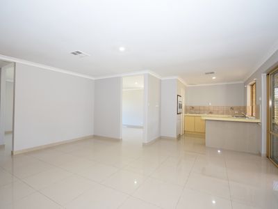 22 Roger Street, Midland
