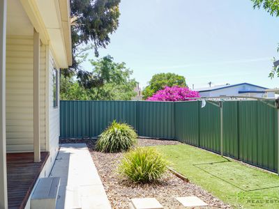1 / 26 Philip Street, Horsham