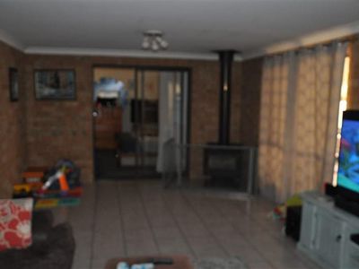 29 Thomson St, Forbes
