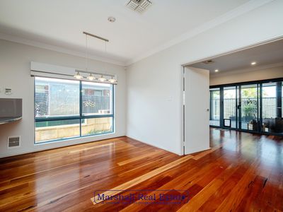 8 Newgain Cres, Carramar