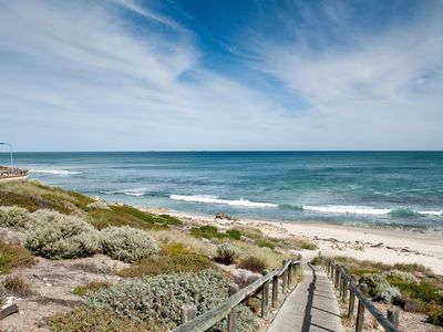 10/103 Flora Terrace, North Beach