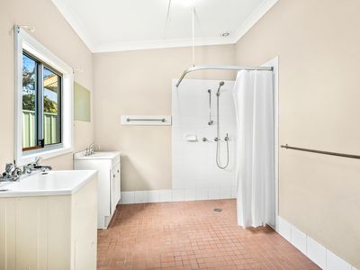 111 Lakeview Parade, Primbee