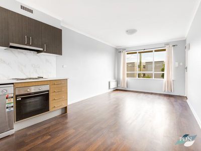 8 / 3-5 Hargreaves Crescent, Braybrook
