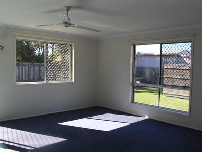 2 / 12 Bayrise Drive, Urangan