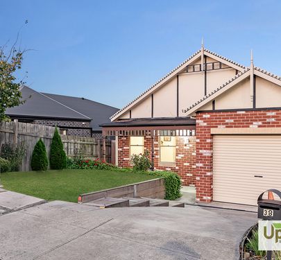 38 Ayesha Rise, Pakenham