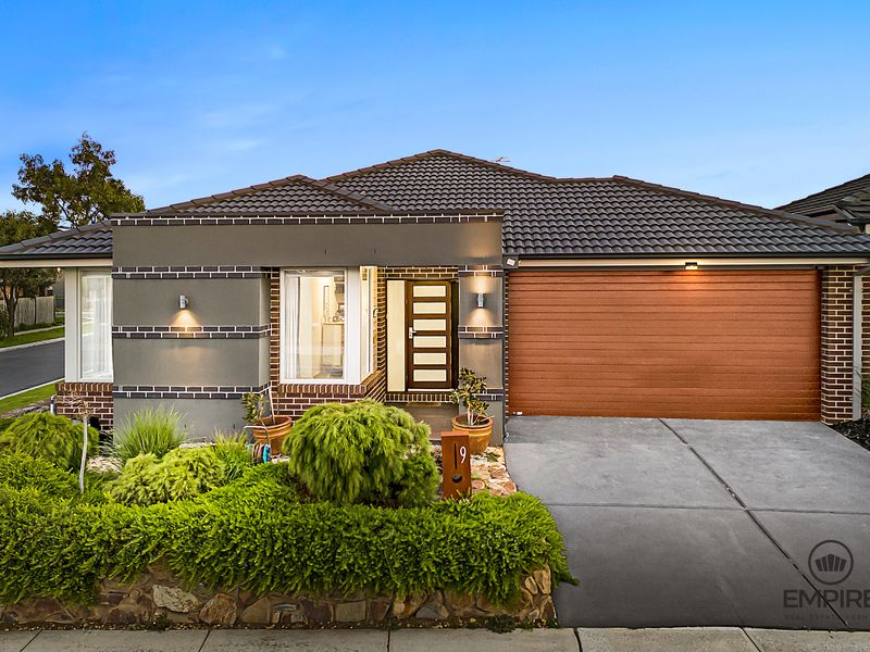 9 Grande Belmond Avenue, Clyde
