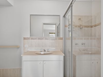 7 Job Place, Arana Hills