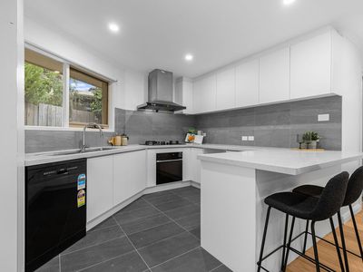 2 / 12 Wimmera Street, Box Hill North