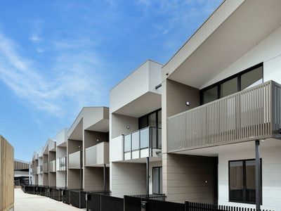 5 / 2A Gladman Road, Maddingley