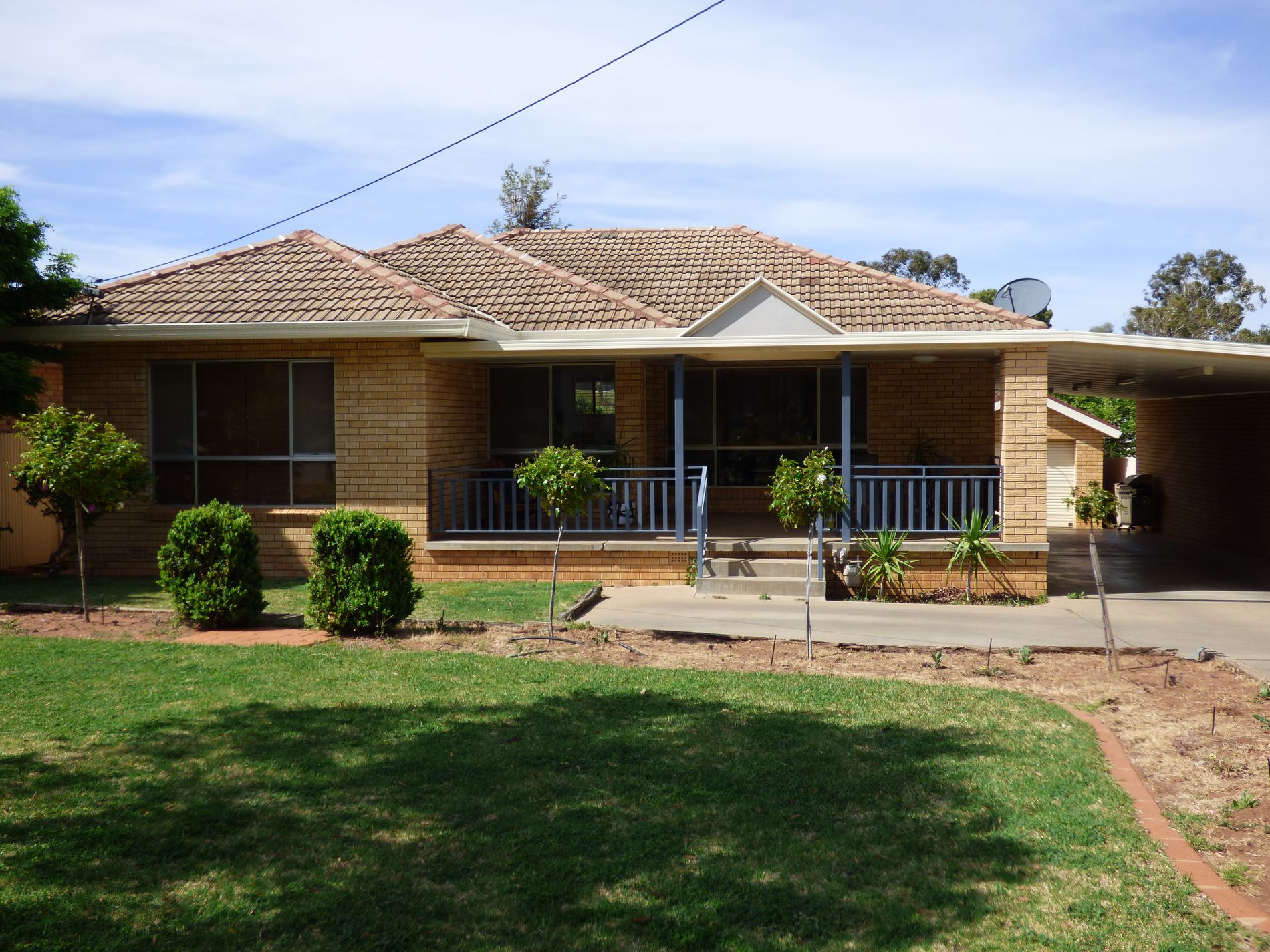 12 Wood Road, Griffith