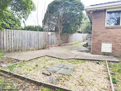 23 Fraser Crescent, Wantirna South