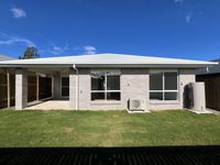 37 Redcomb Drive, Park Ridge