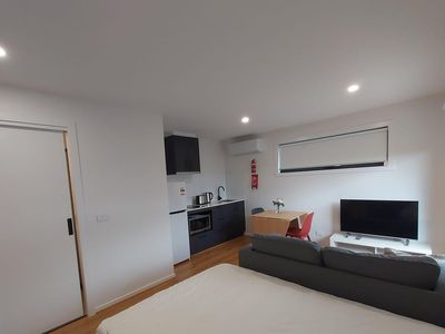 8 / 7 Swanston Street, Heidelberg Heights