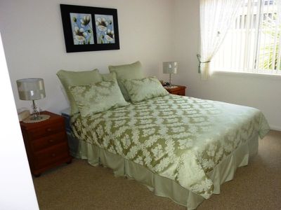 137 The Southern Parkway, Forster