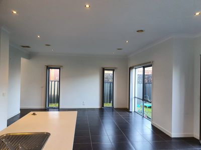 9 / 254 Waterview Boulevard, Craigieburn