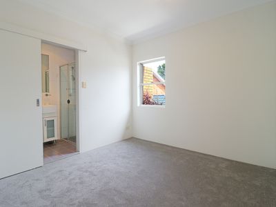 4 / 9 Midway Drive, Maroubra