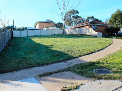 5 Nesbit Court, Castlemaine