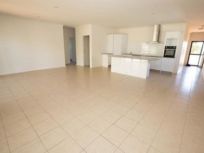 10 Minderoo Avenue, South Hedland