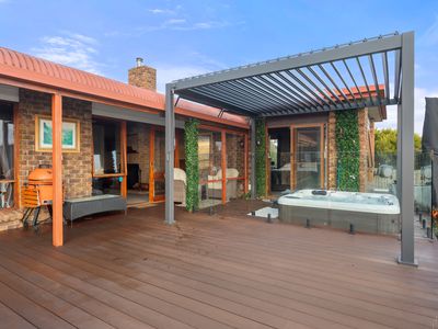 20 Reece Street, George Town