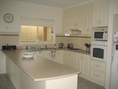 15 Rushden Close, Bell Post Hill