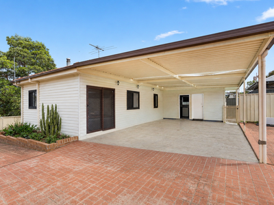 1 / 215 Carpenter Street, St Marys