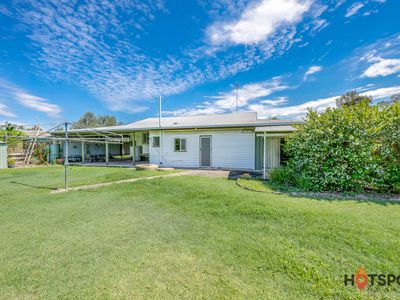 19C Low Street, Kensington