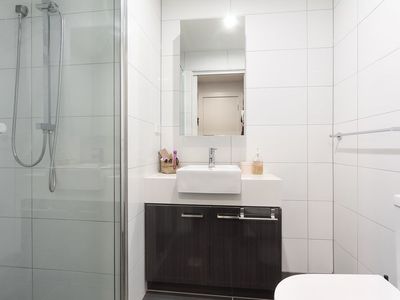 303 / 17 Robbs Parade, Northcote