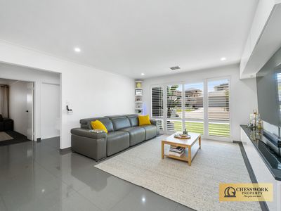 8 Soundview Rise, Yangebup