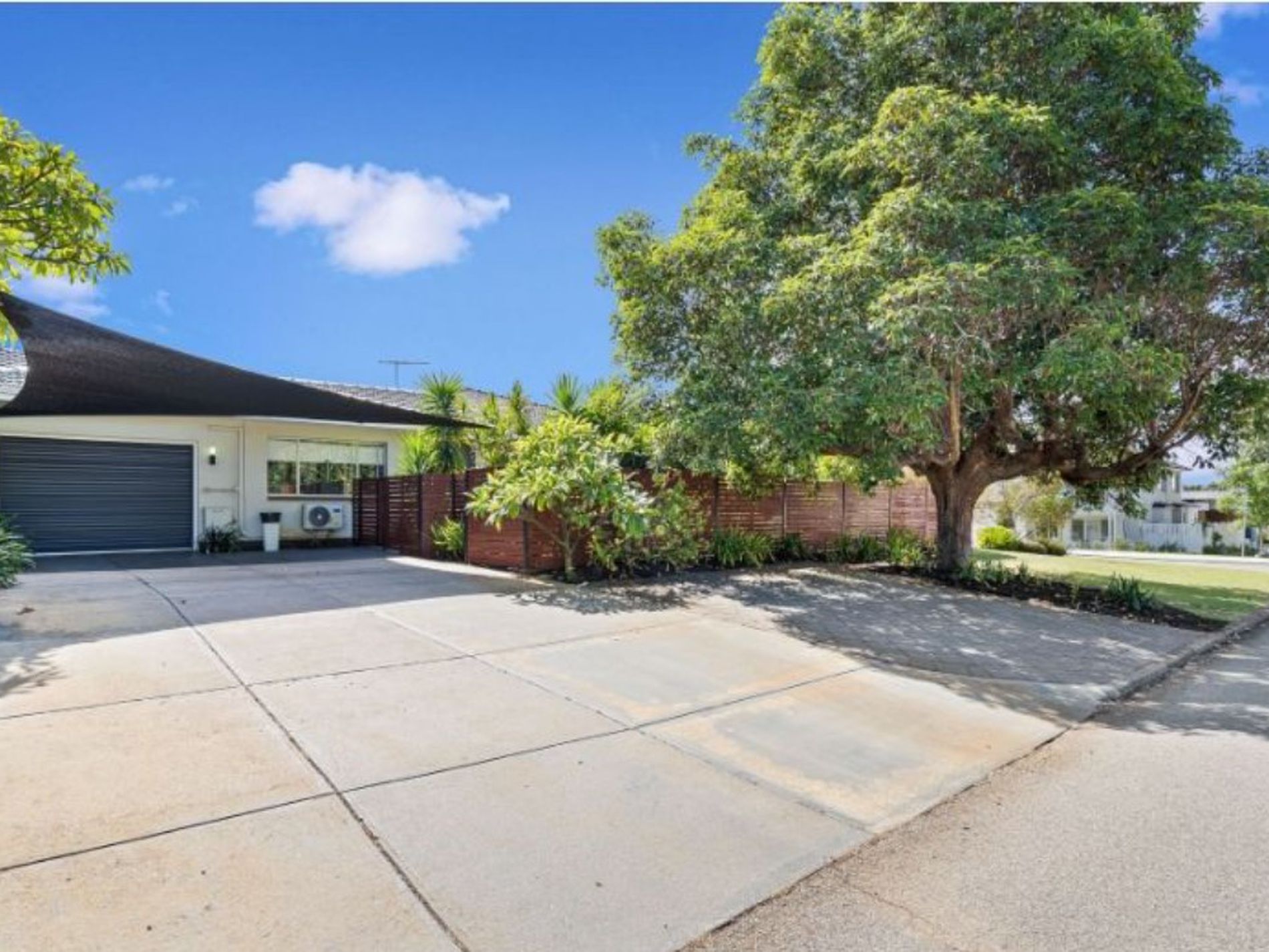 13 Hope Road, Ardross