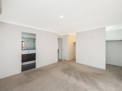 9 Explorers Crescent, Baldivis