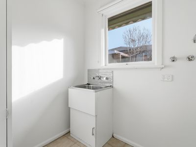 25 Hampshire Road, Glen Waverley