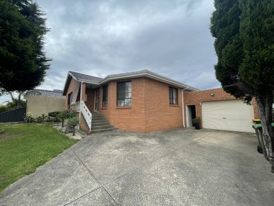 8 Globe Place, Epping