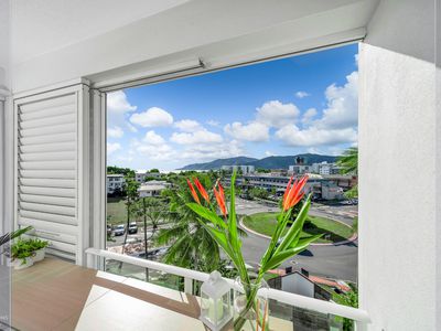 37 / 201 Lake Street, Cairns North
