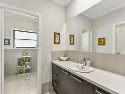 5 Parker Close, Millicent