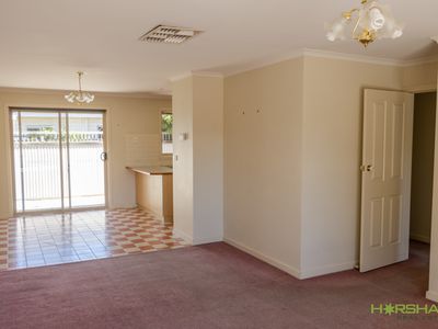 6 / 11 McPherson Street, Horsham
