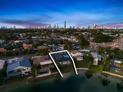 4 Darnay Road, Broadbeach Waters