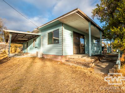 2733 Torrington Road, Torrington