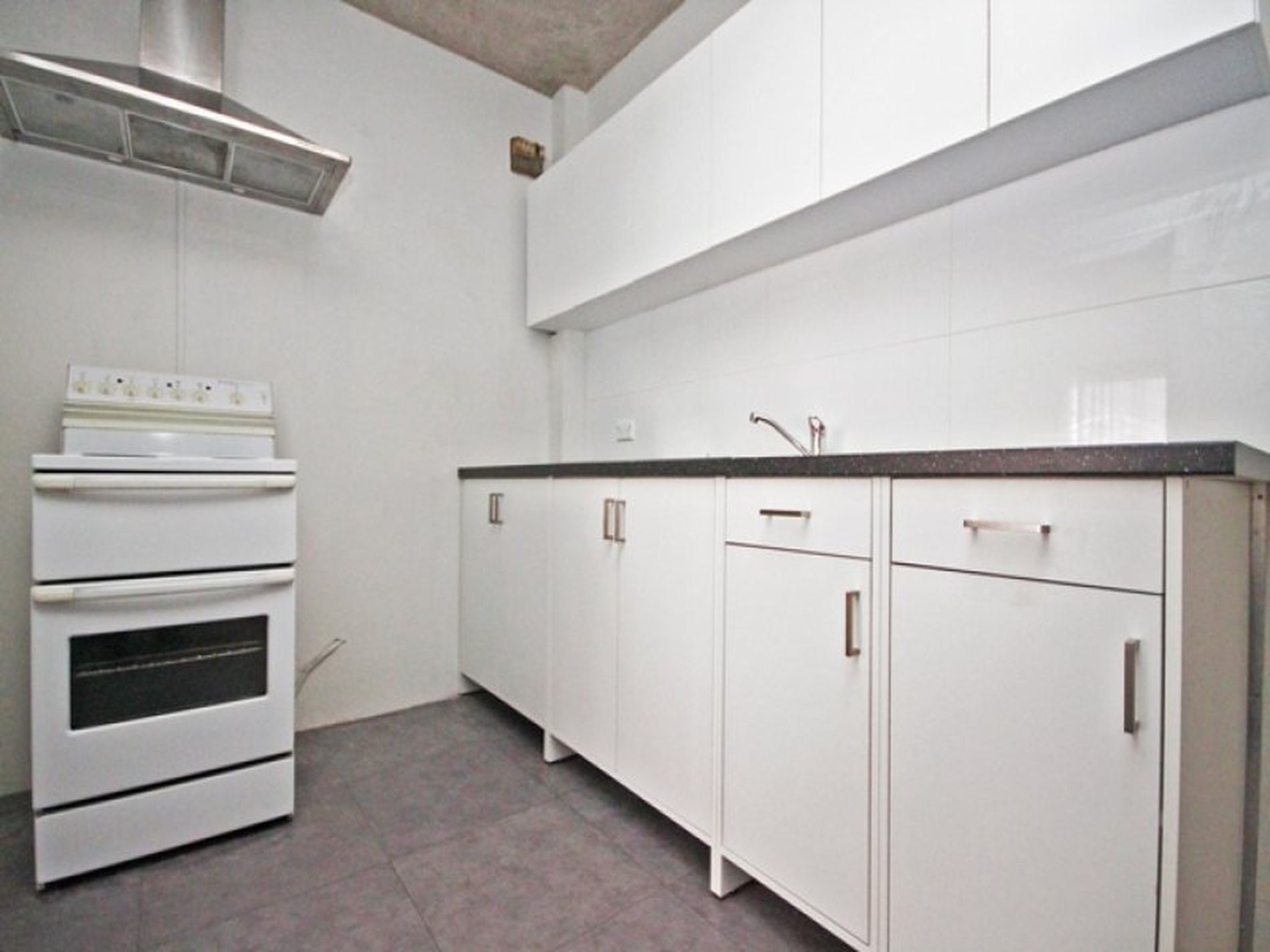 9 / 25 Yerrick Road, Lakemba