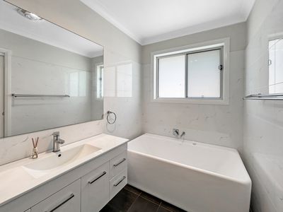 65 Page Avenue, Dubbo