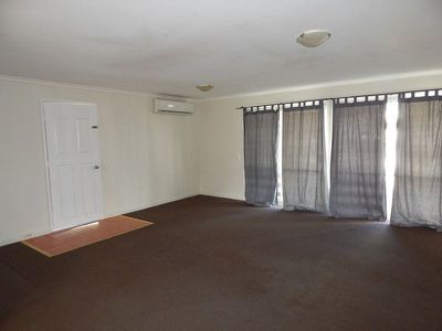 27 Brisbane Street, Nanango