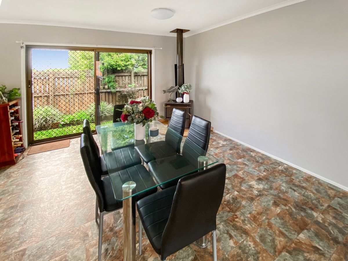 43 Tower Avenue, Atherton