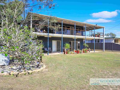 104 Esplanade, Woodgate