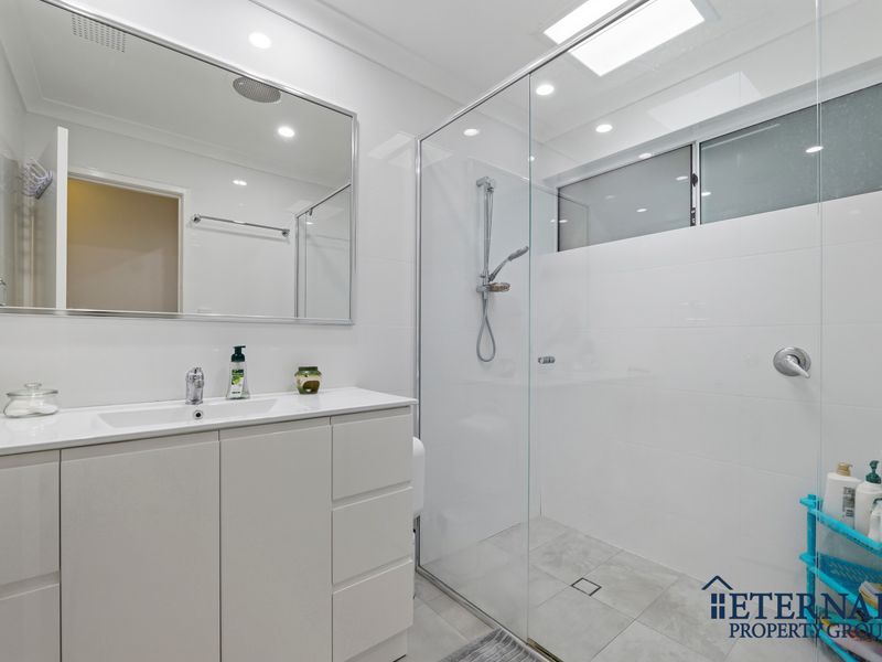 13 Hybanthus Road, Riverton